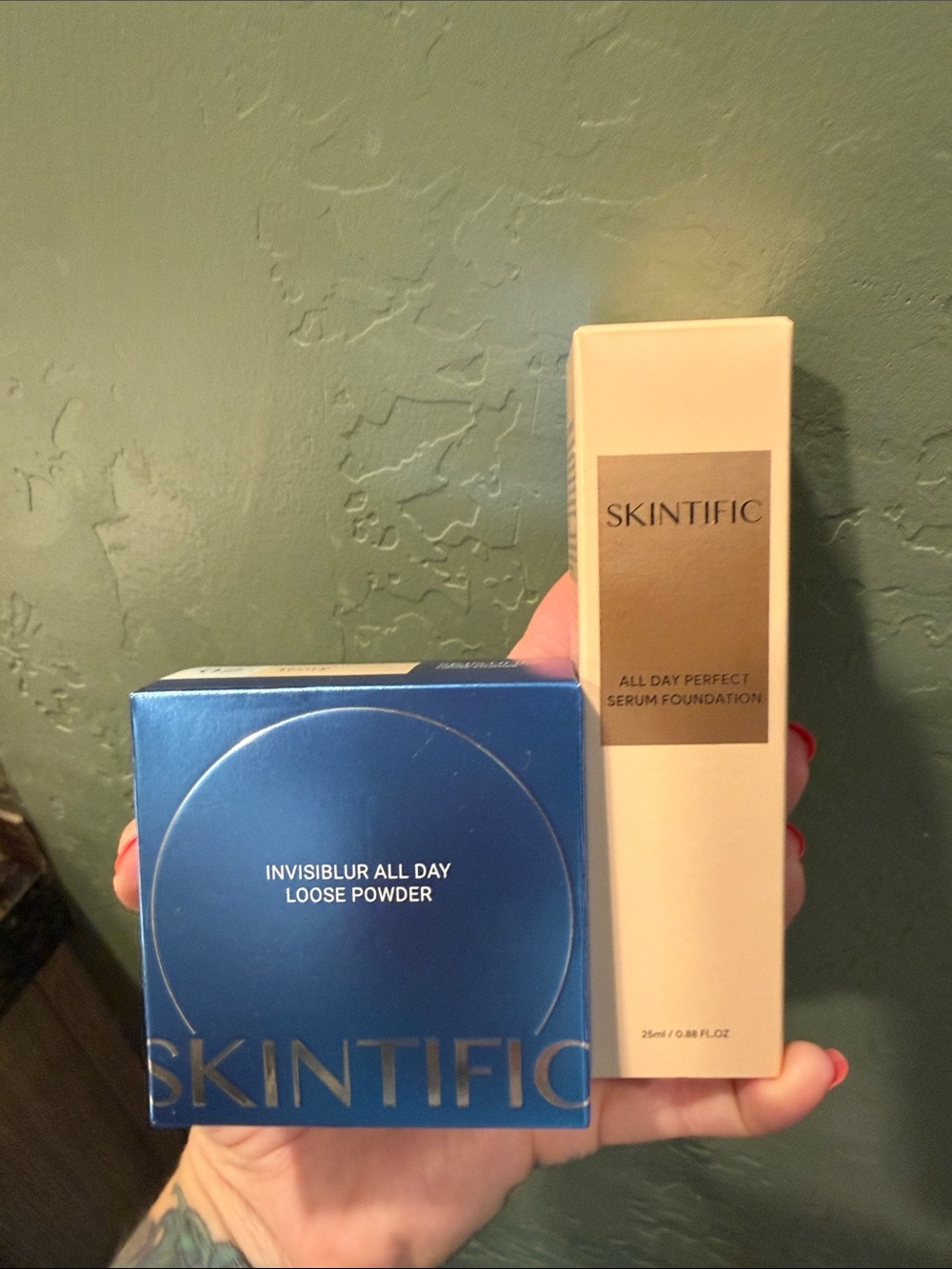 Skintific All Day Perfect Serum Foundation & Invisiblur Loose Powder - Beige
